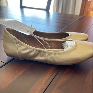 Gold Flats - Ballet slipper style